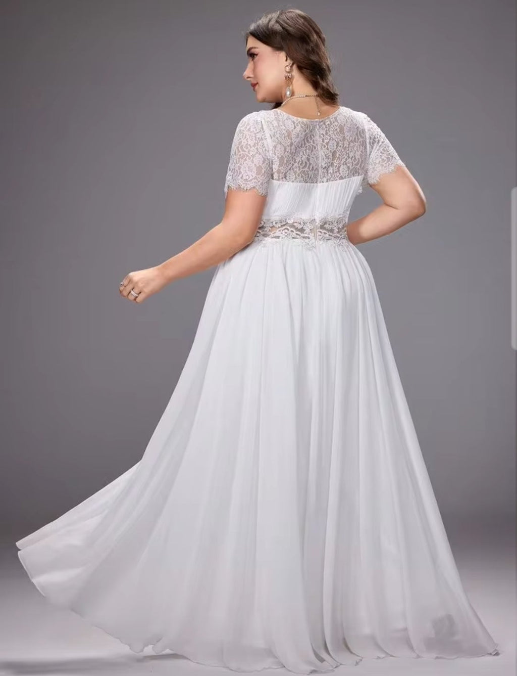 Vestido de Novia con Encaje Romántico y Gasa