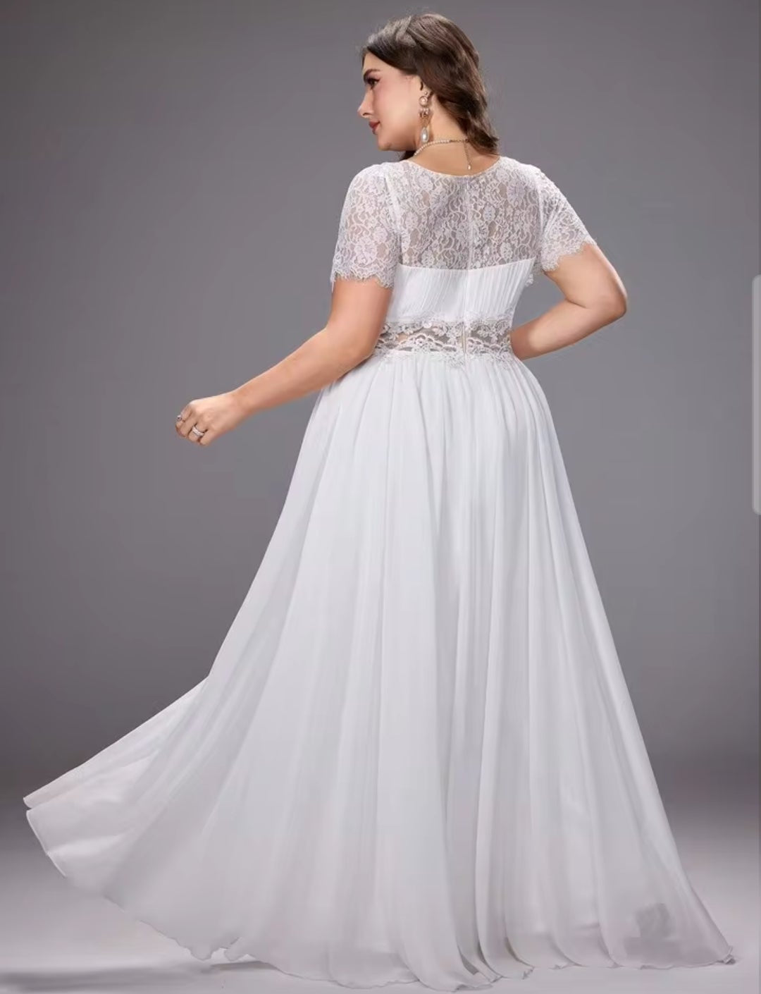 Vestido de Novia con Encaje Romántico y Gasa