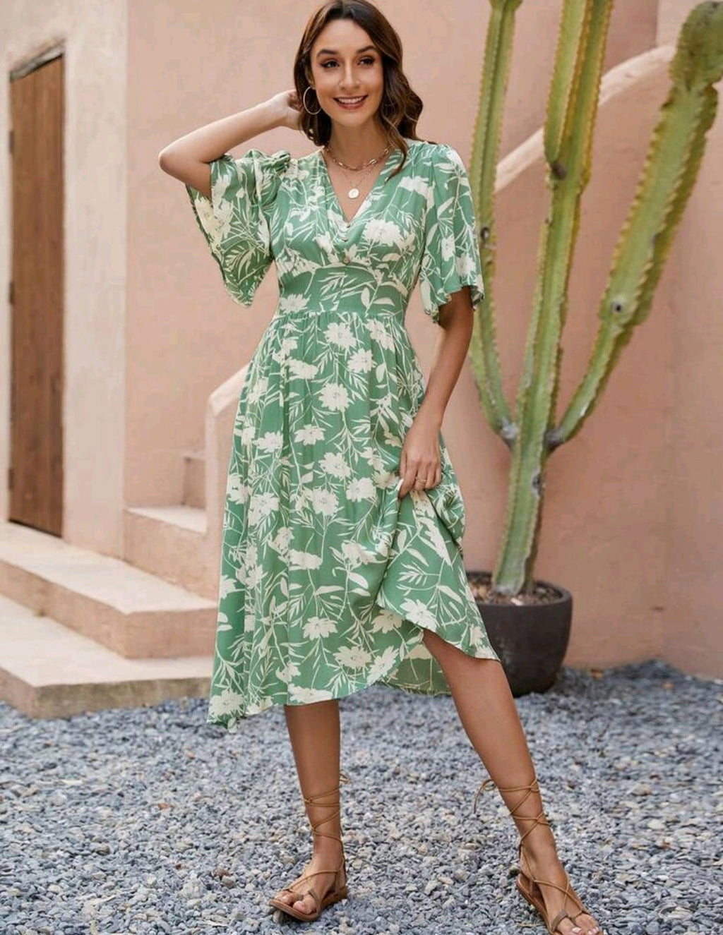 Vestido verde floral manga corta