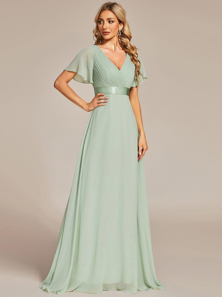 Vestido verde sage corte A con escote en V