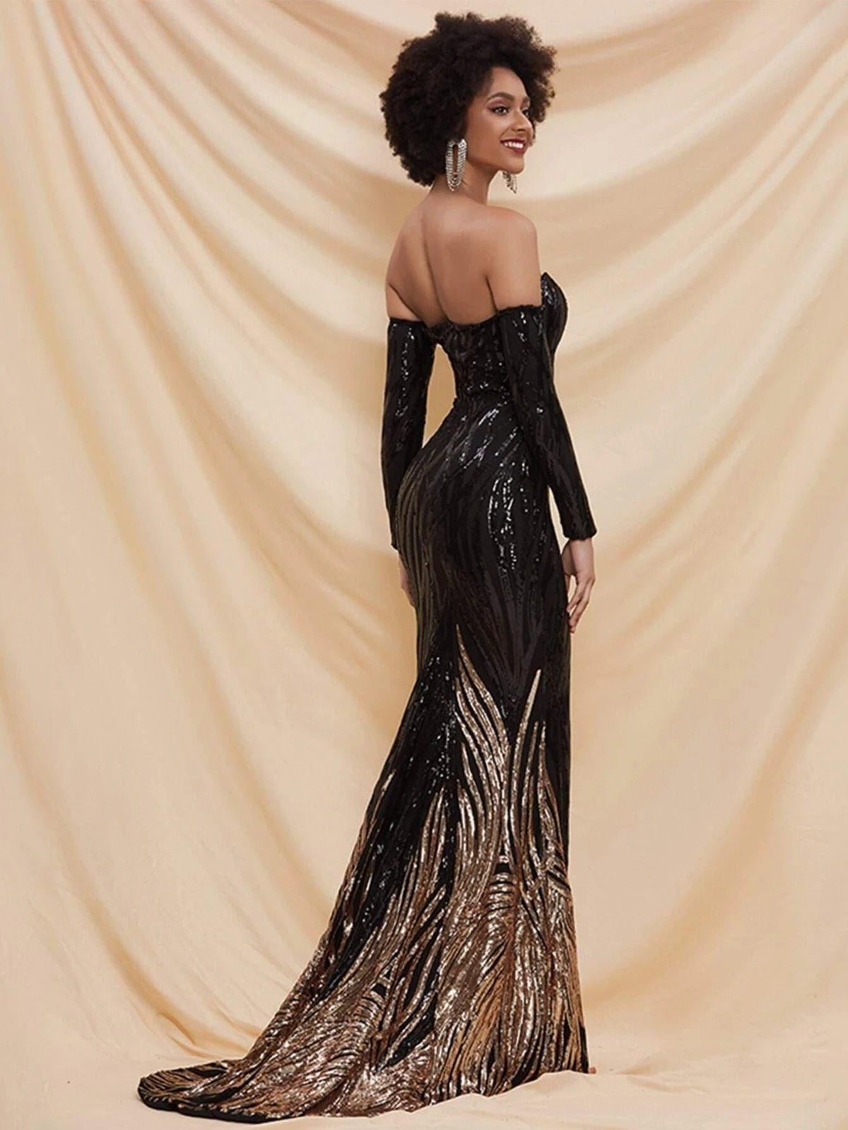 Vestido negro straple lentejuelas con degradado en dorado