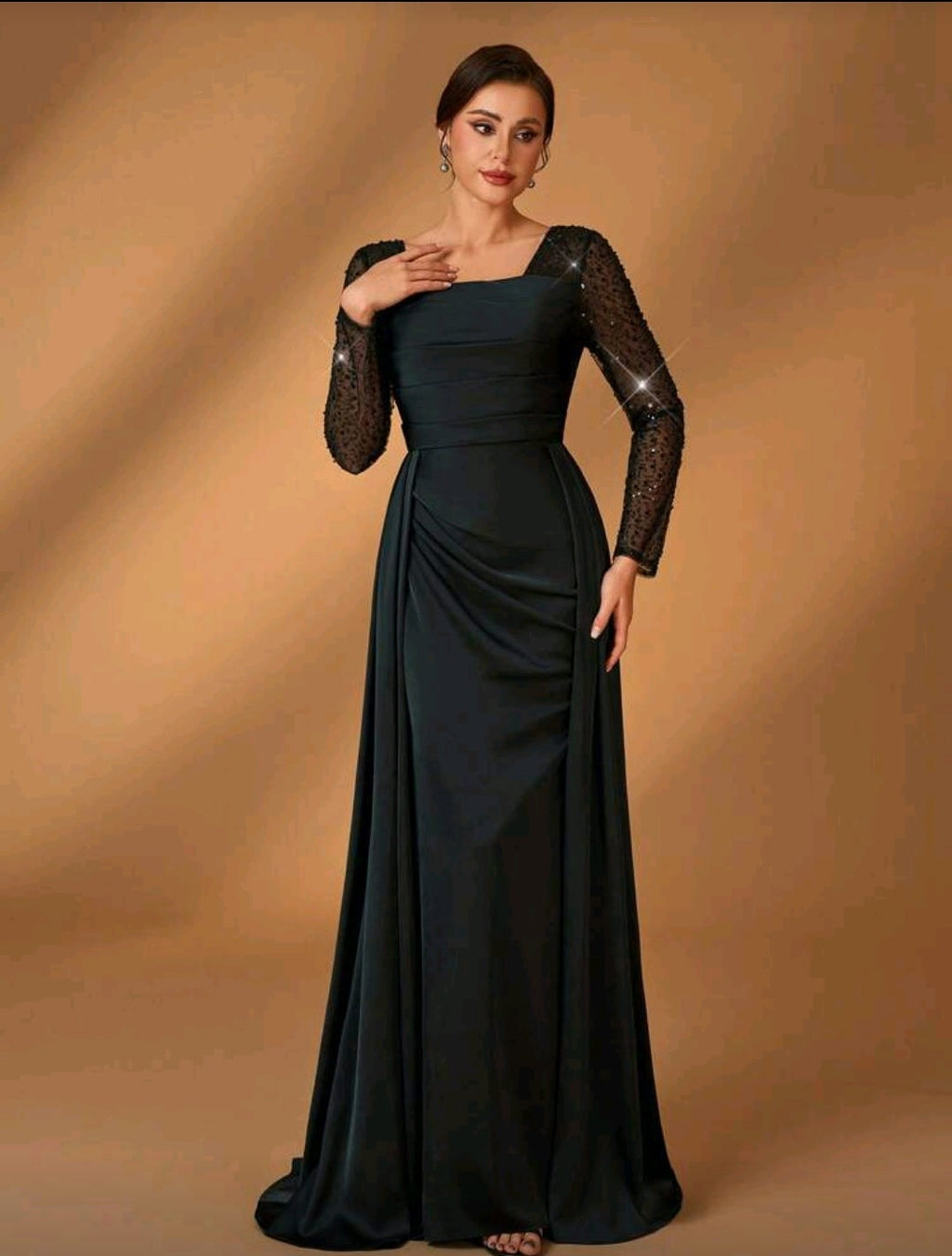 Vestido satinado manga larga