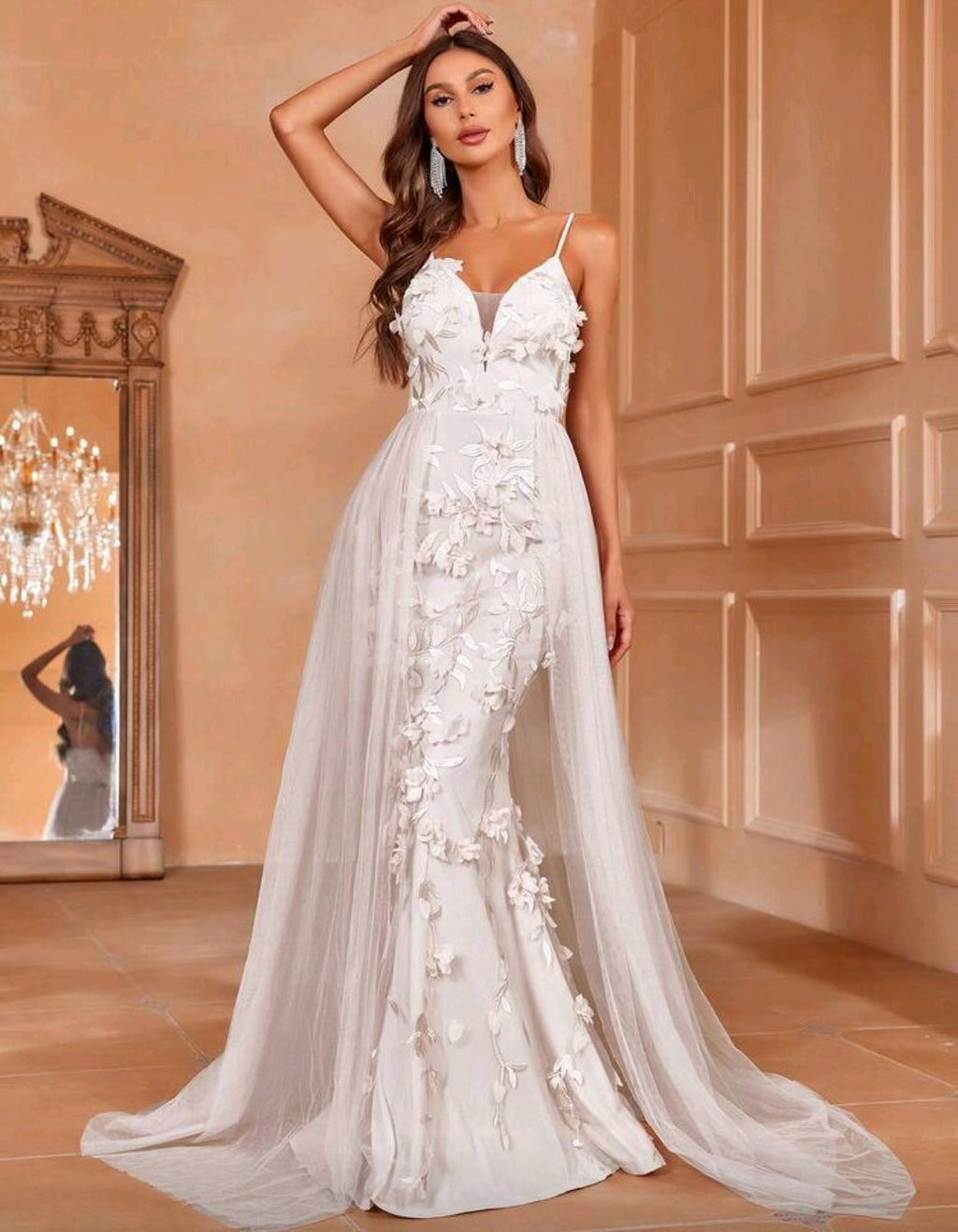 Vestido de Novia Floral con Sobrefalda de Tul