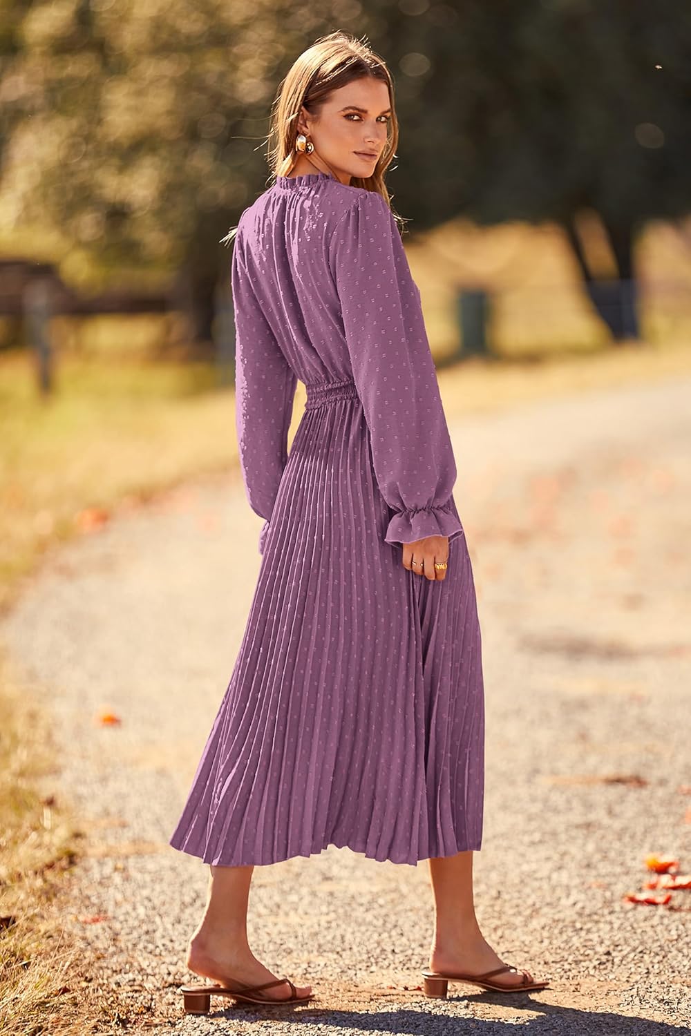 Vestido mauve claro manga larga plisado
