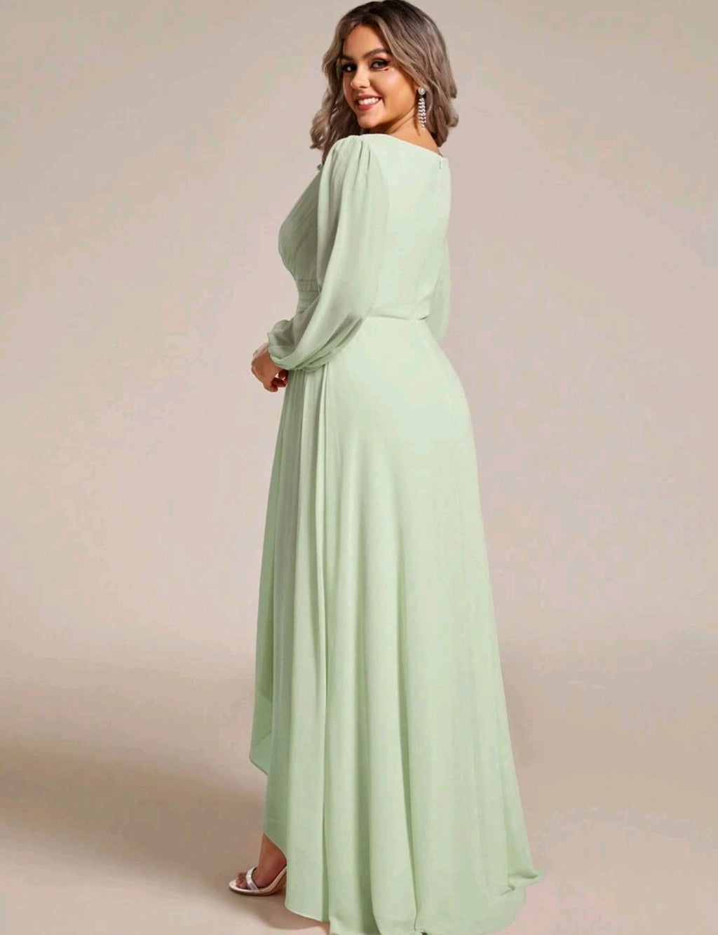 Vestido verde sage manga larga