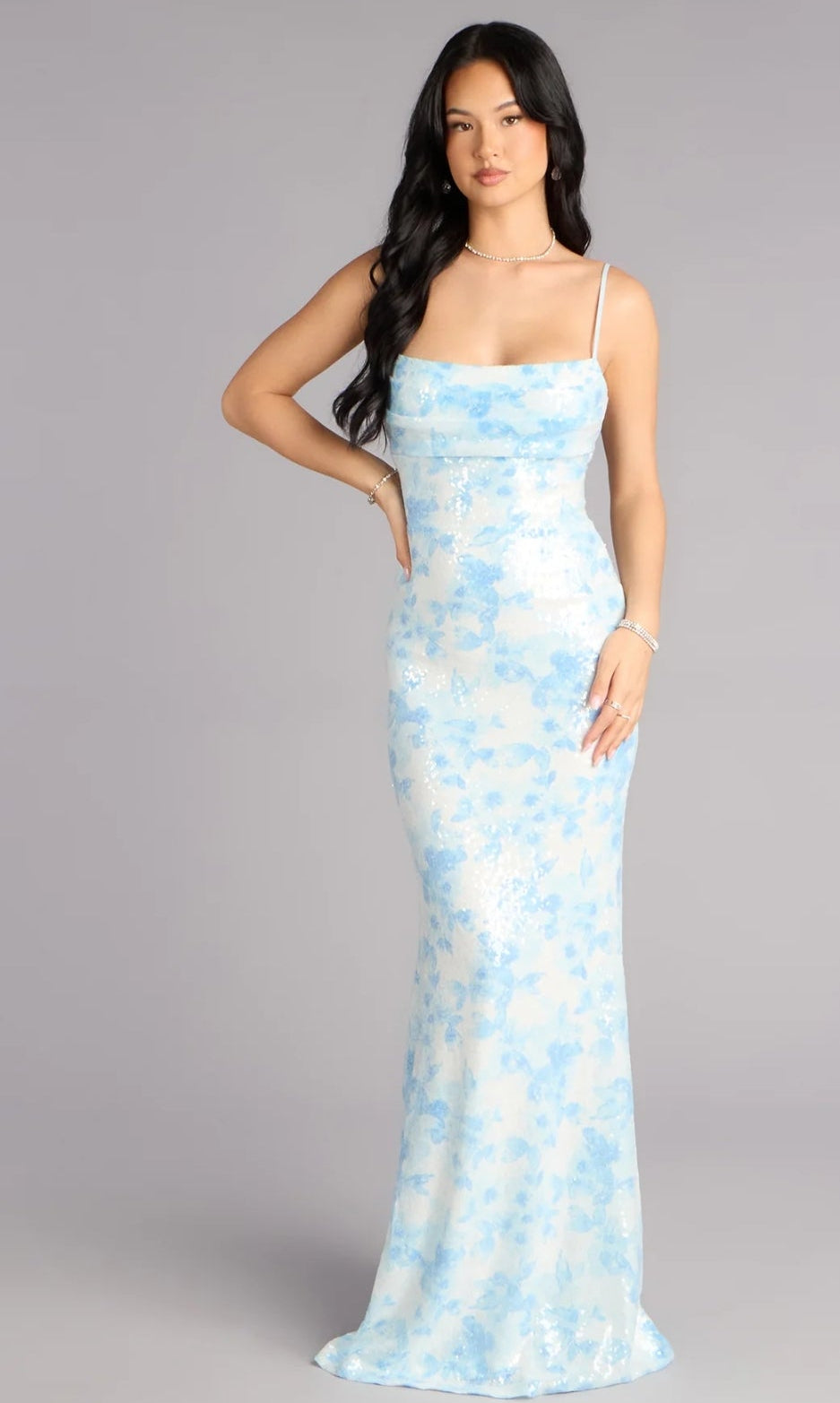 Vestido Julianne blanco y celeste lentejuelas con espalda abierta