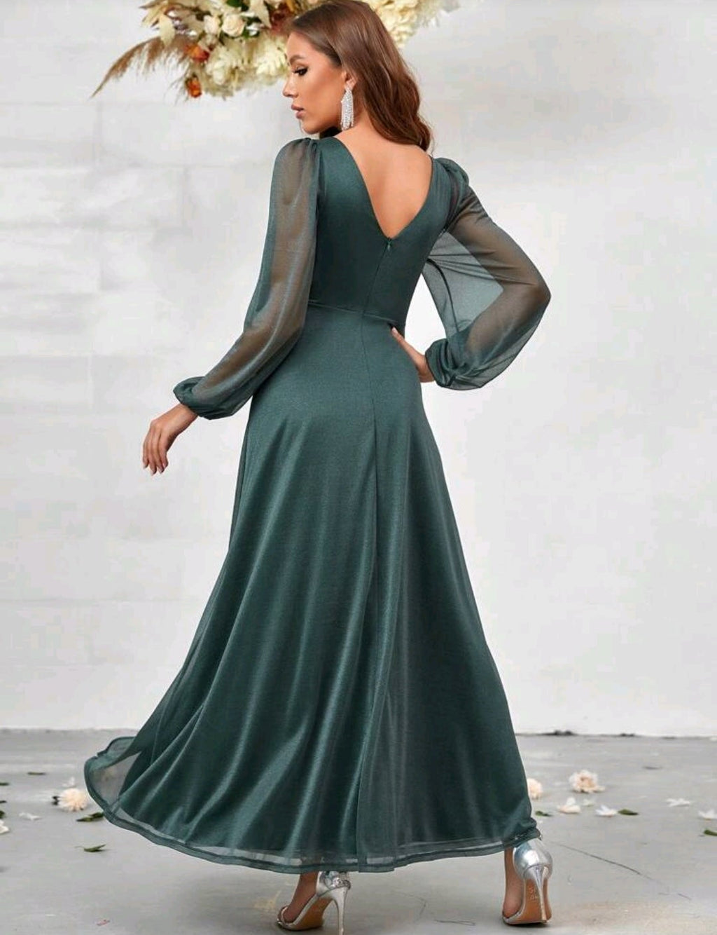 Vestido verde oscuro manga larga con transparencia