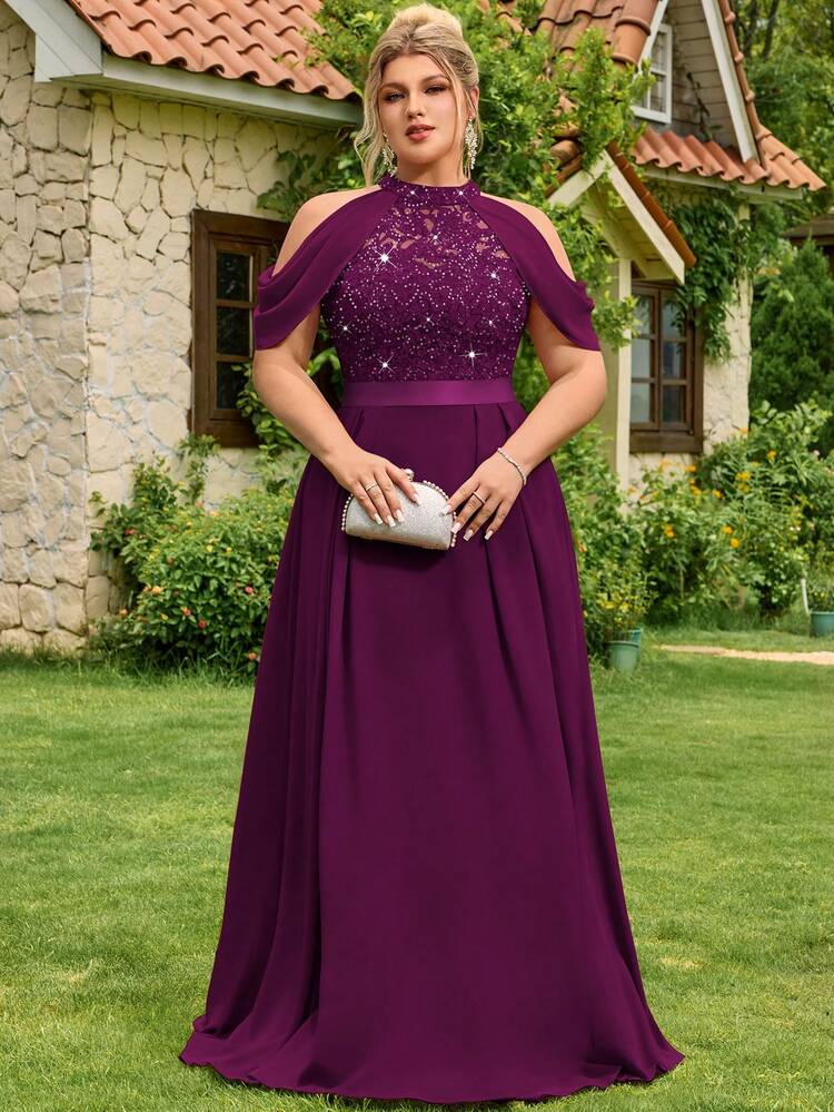 Vestido mangenta oscuro cuello alto encaje y lentejuelas falda chiffon