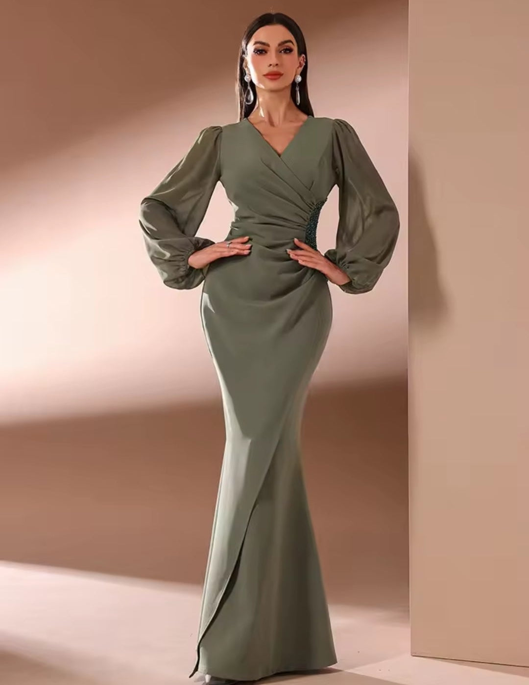 Vestido verde oliva manga larga