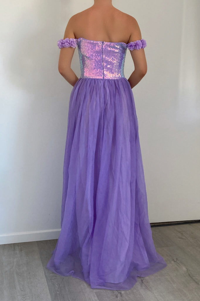 Vestido lentejuelas tornasol y falda tul