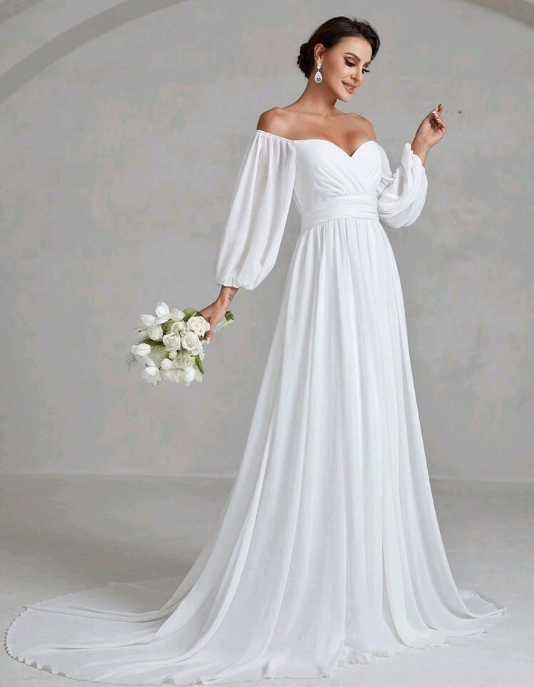 Vestido de Novia Chiffon "Elegancia Etérea" – Escote Corazón y Mangas Poeta