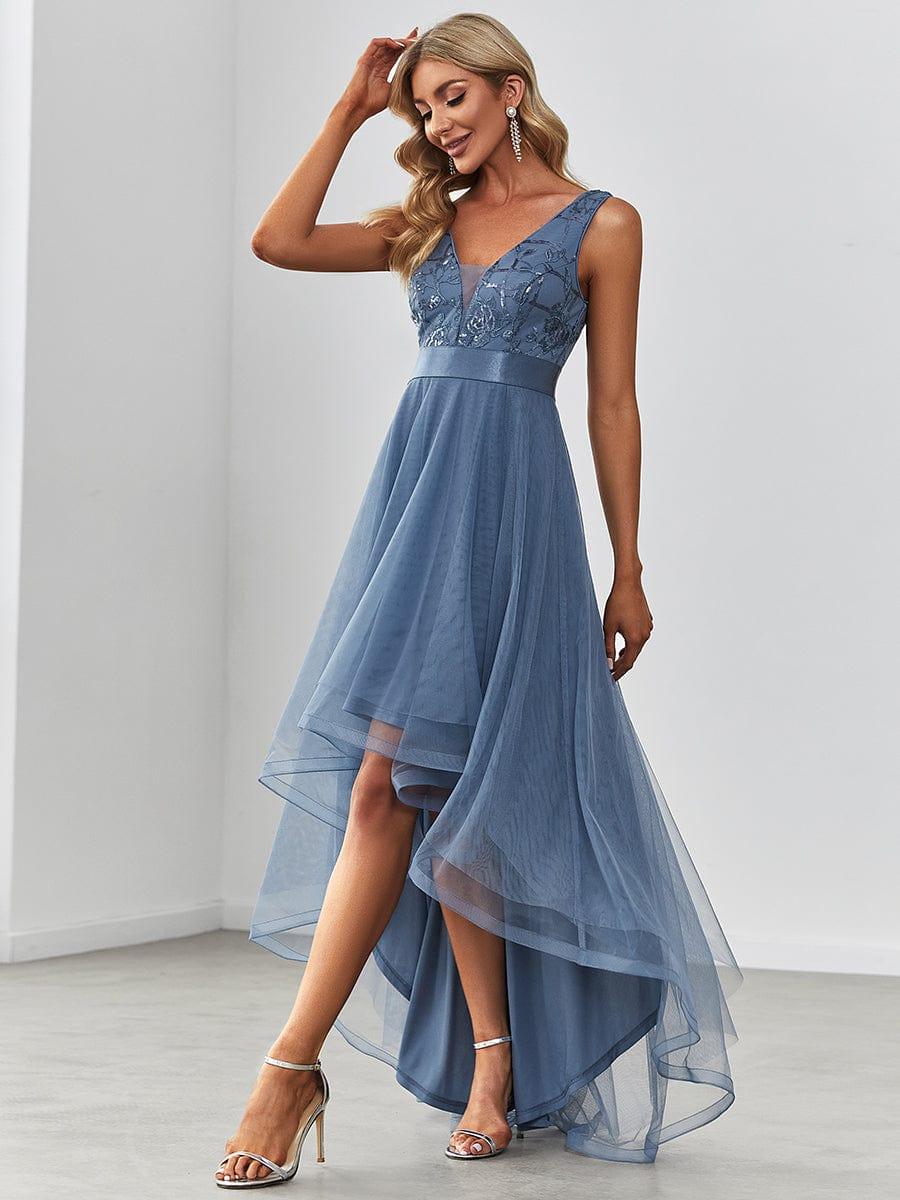 Vestido dusty blue con lentejuelas y falda cola de pato tul