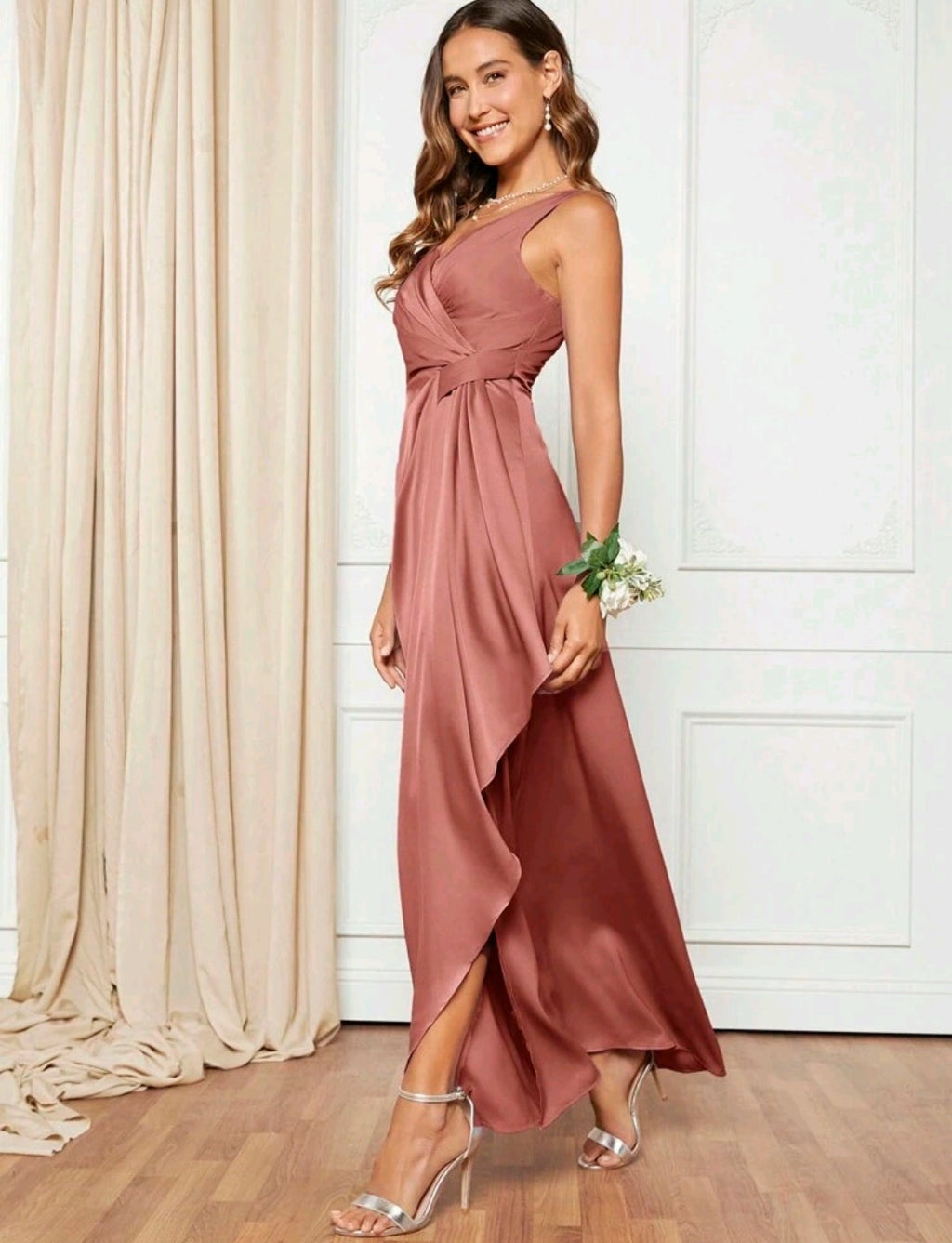 Vestido satinado dusty pink oscuro tirante grueso