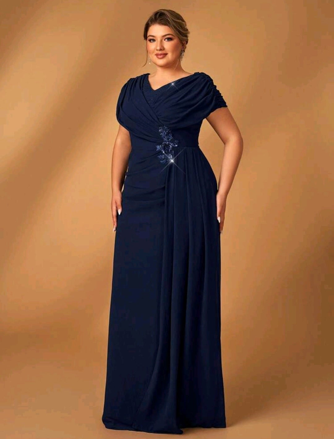 Vestido azul marino corte recto sin abertura