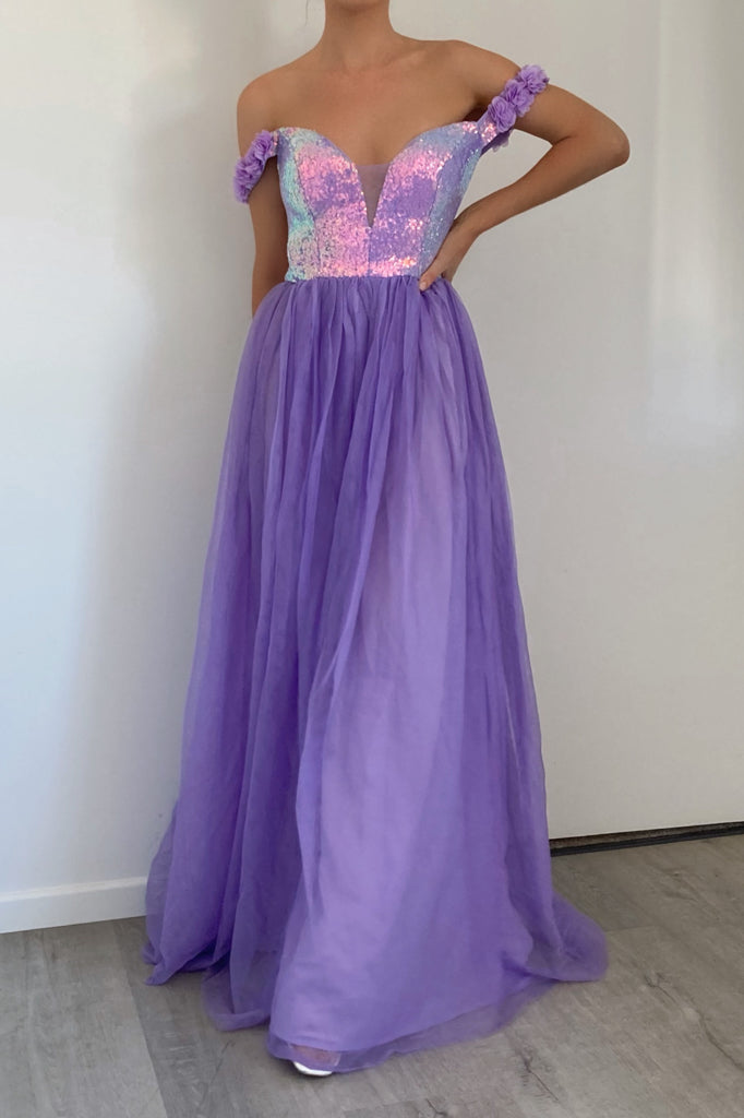 Vestido lentejuelas tornasol y falda tul