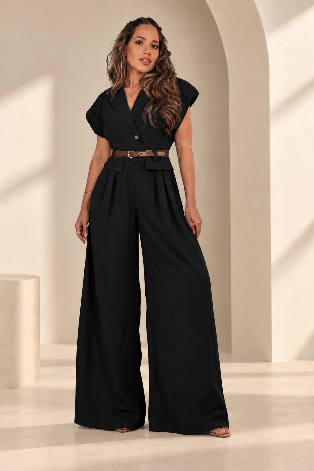 Enterizo negro formal manga estructurada incluye faja café