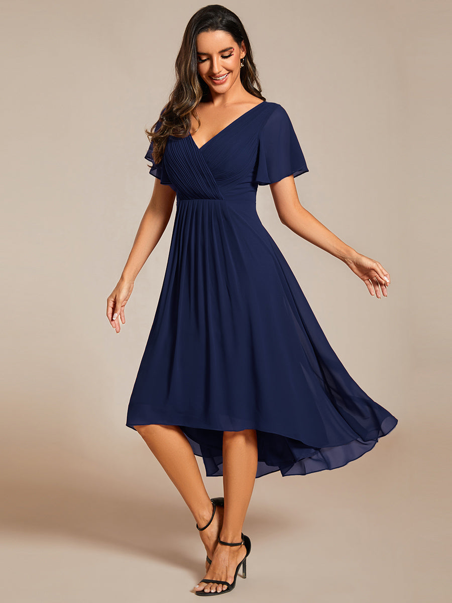 Vestido azul marino midi con escote en V