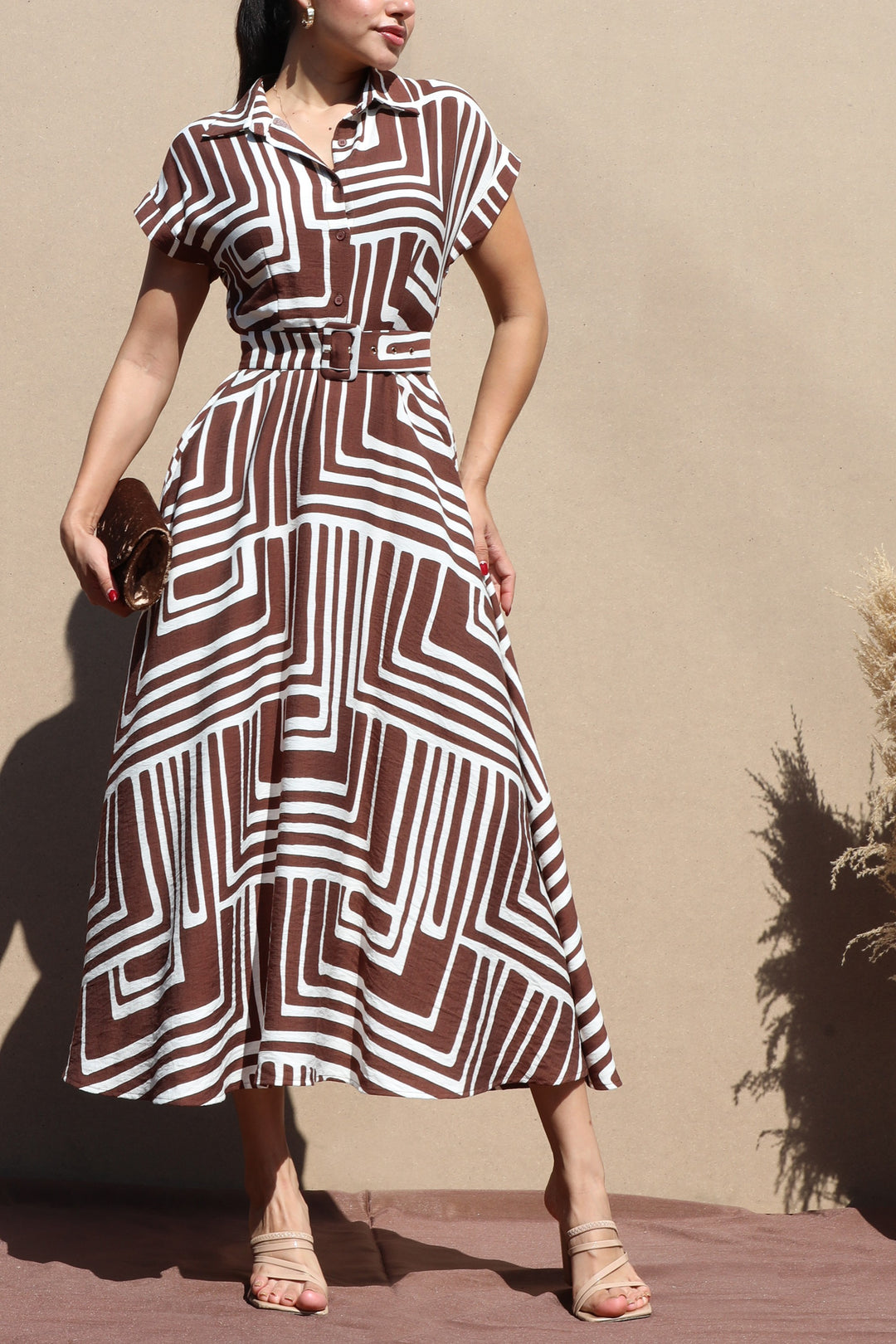 Vestido café rayas blancas con bolsas invisibles