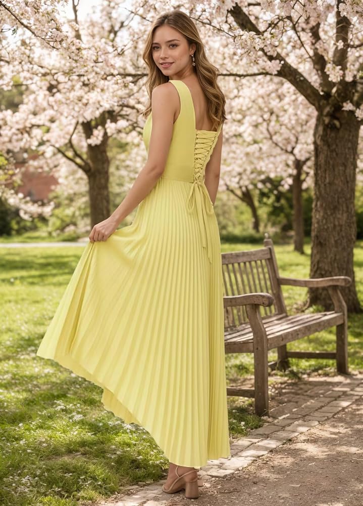 Vestido palo rosa satinado plisado asimétrico