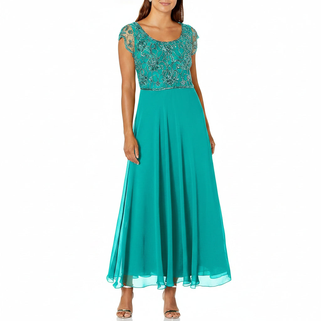 Vestido verde menta con pedrería y falda chiffon