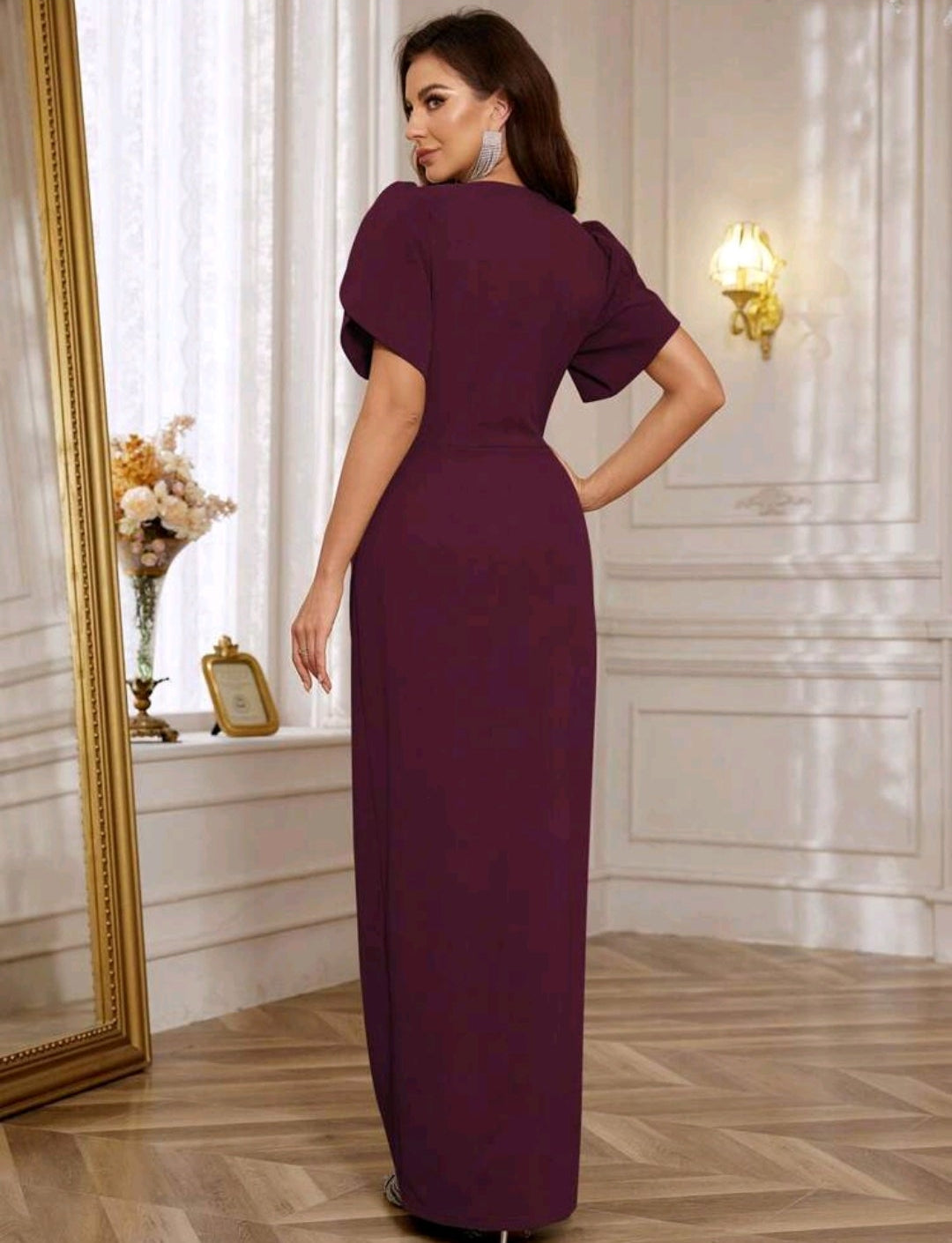 Vestido mangenta oscuro formal manga corta
