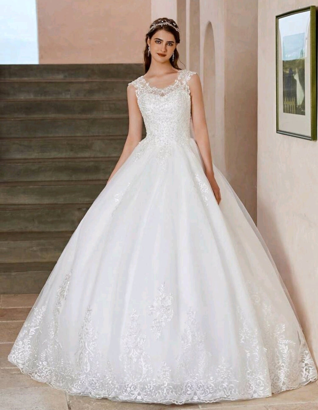 Vestido de Novia Princesa con Encaje Ilusión y Cola Catedral