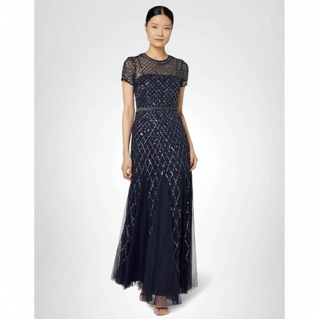 Vestido azul marino con pedrería plateada manga corta
