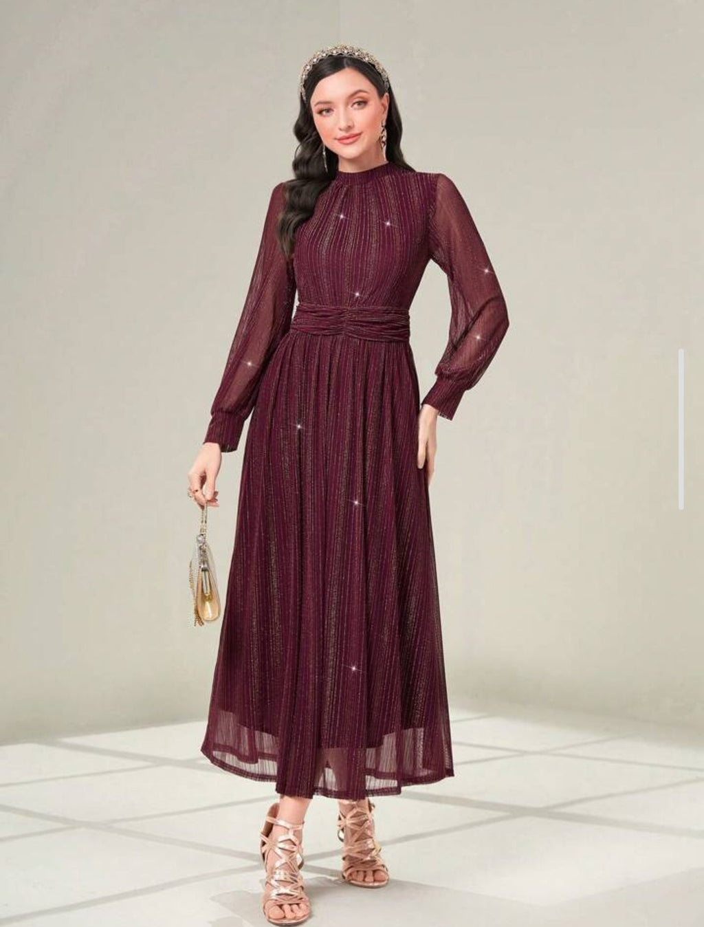 Vestido vino con dorado brillante