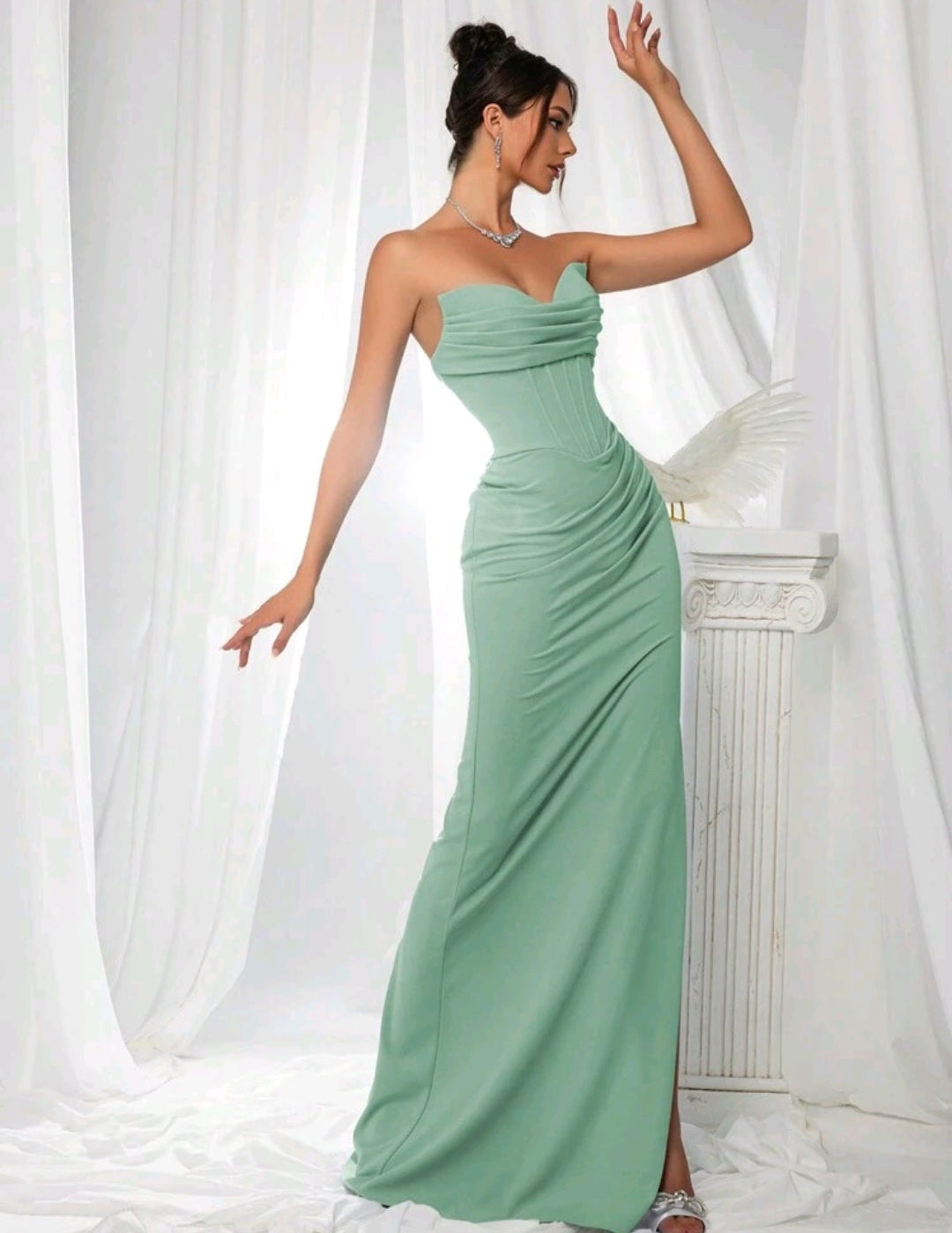 Vestido verde menta straple tipo corsé