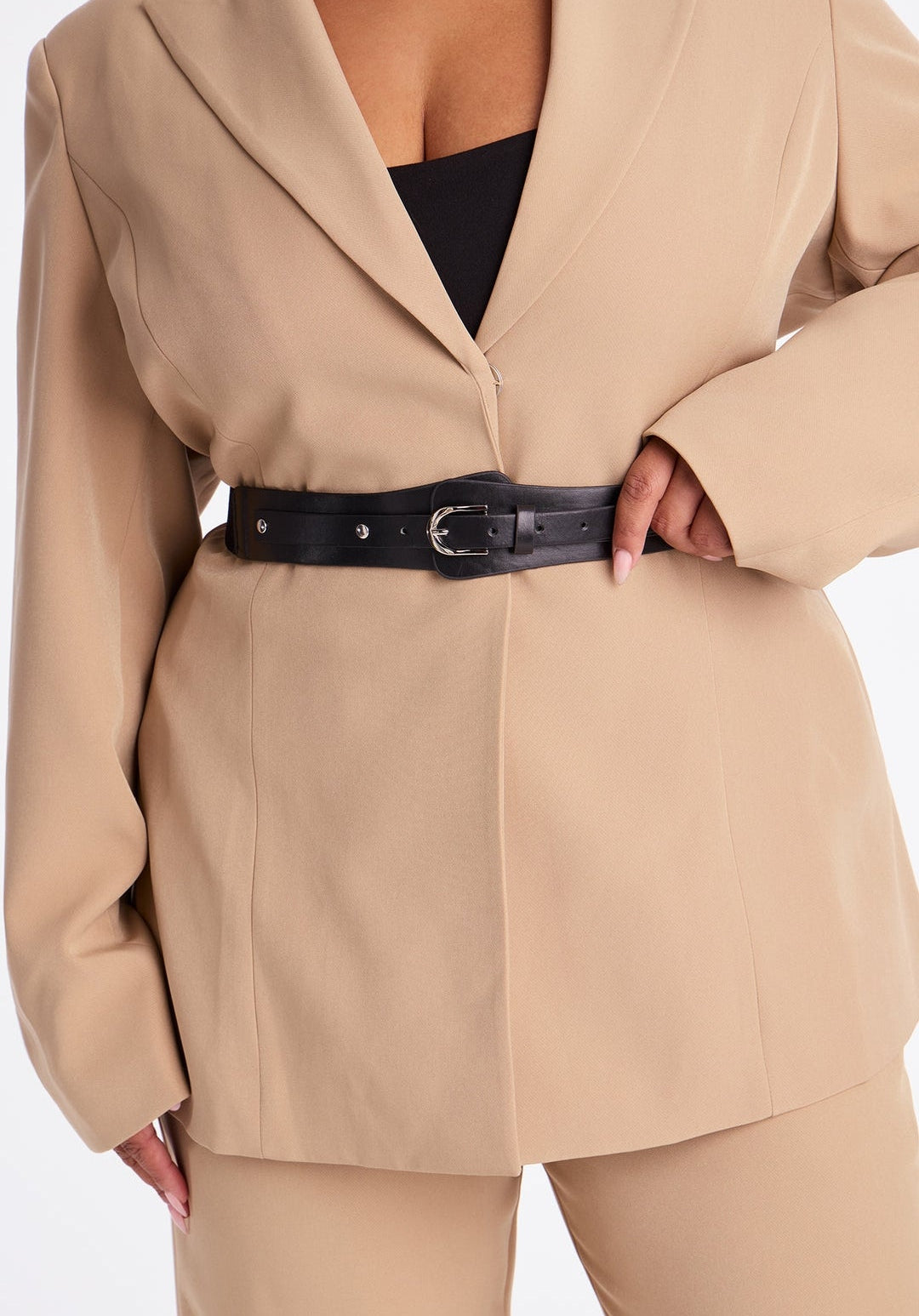 Traje 2 piezas color taupe incluye faja negra