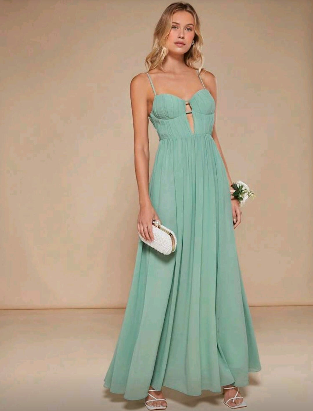 Vestido verde menta corte A
