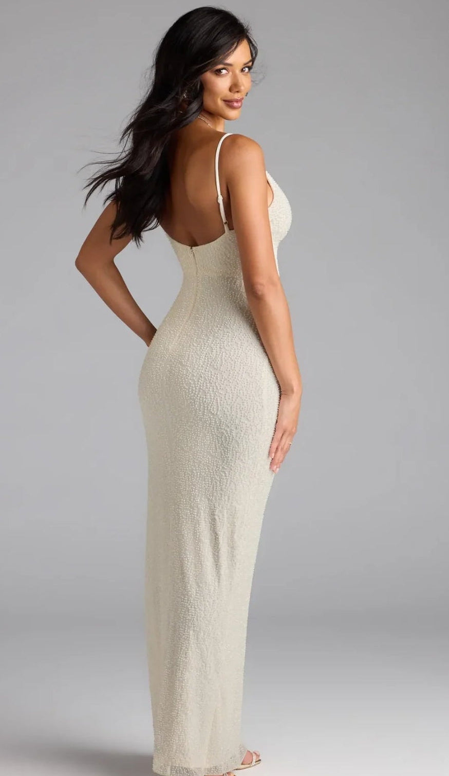 Vestido Aiza Ivory borado con pedrería
