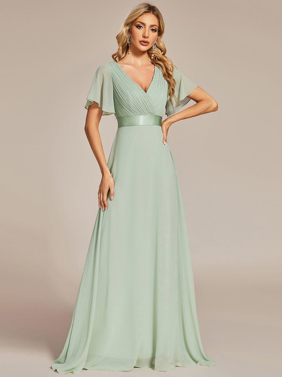 Vestido verde sage corte A con escote en V