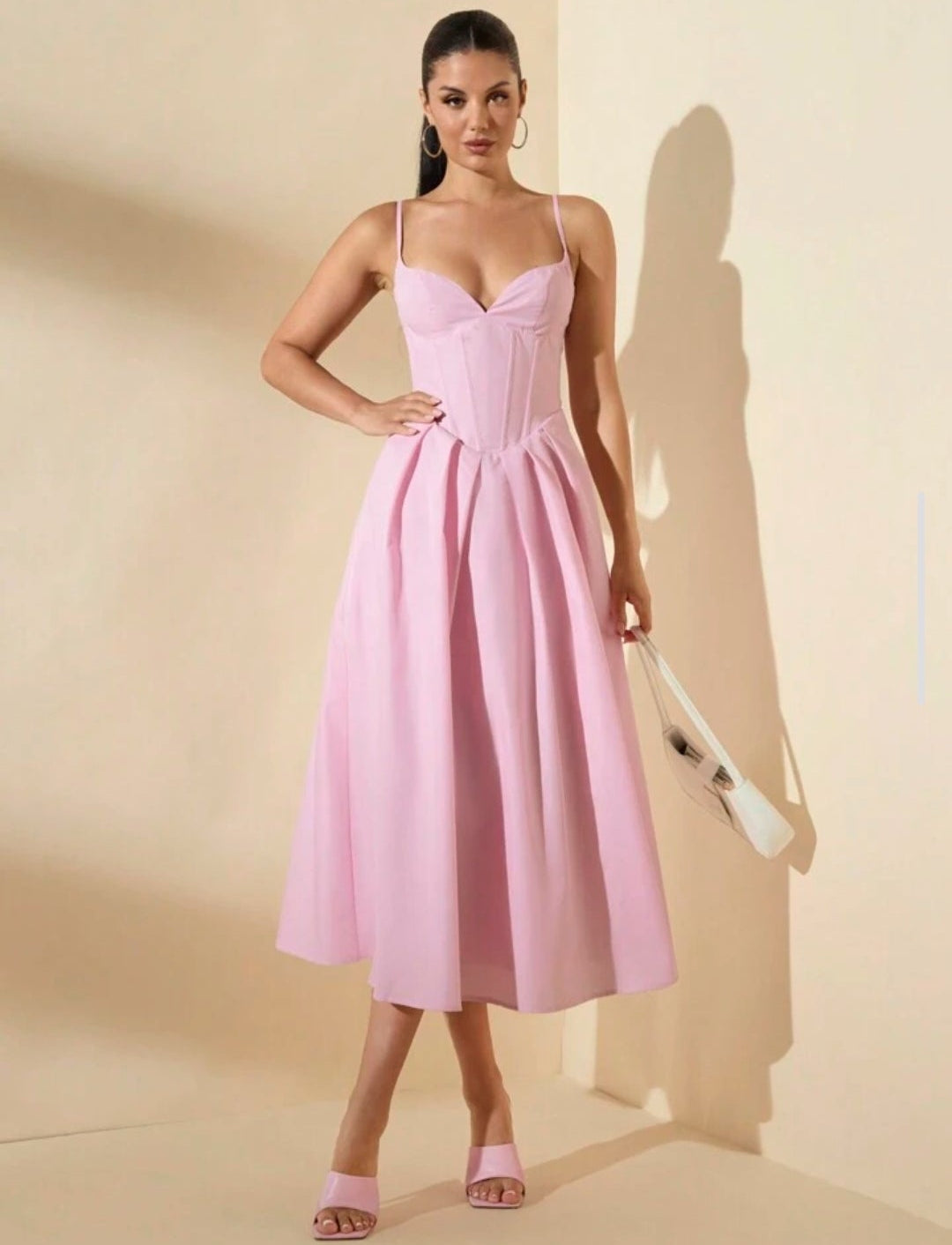 Vestido rosado corte A escote corazón