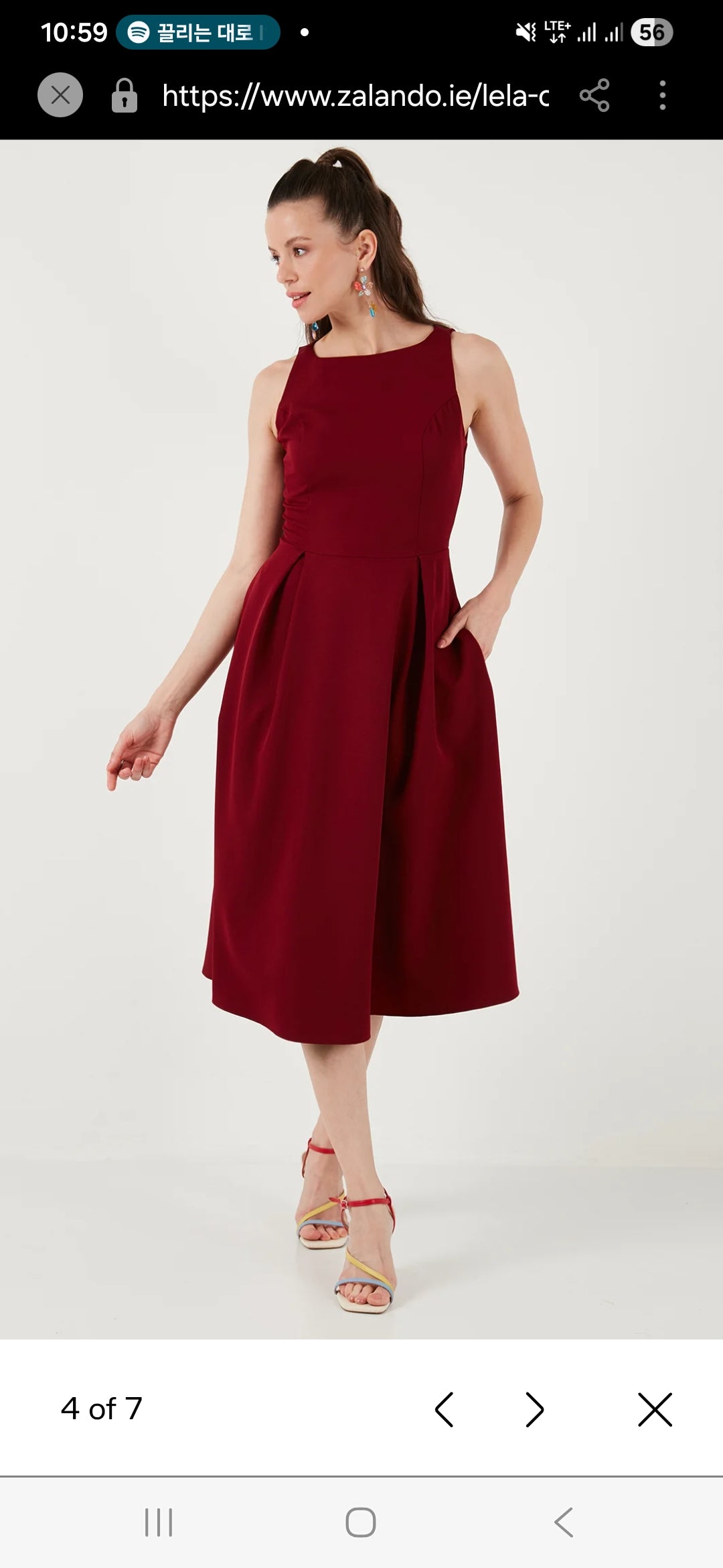 Vestido vino sin manga corte A midi