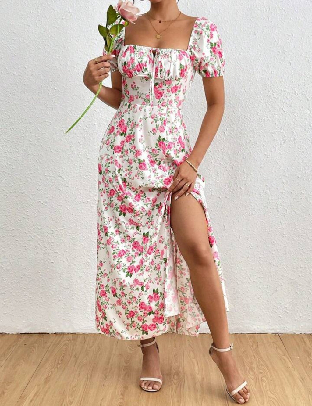 Vestido blanco floral manga corta