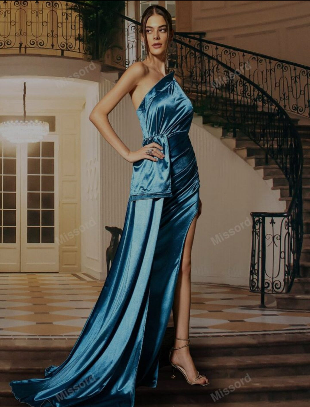 Vestido turquesa satinado