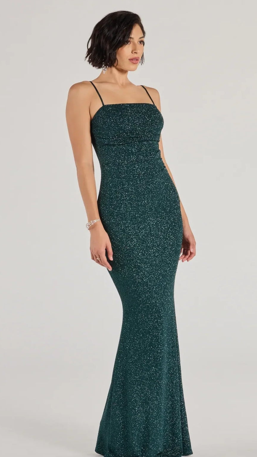 Vestido Wendy verde esmeralda corte sirena
