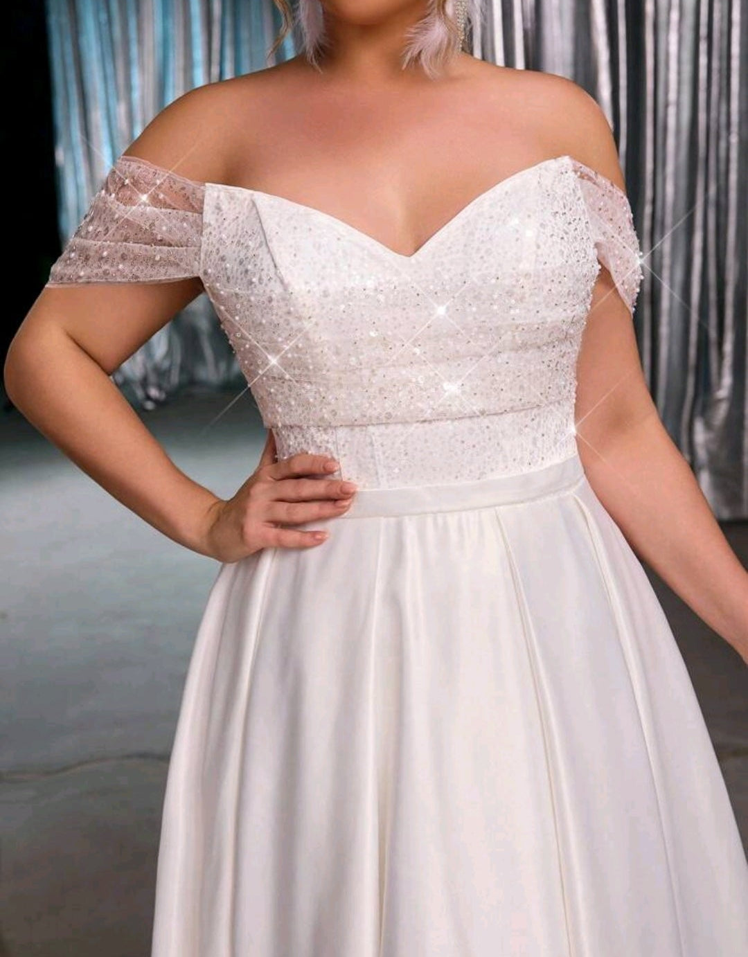 Vestido de Novia Estilo Princesa con Corpiño de Lentejuelas