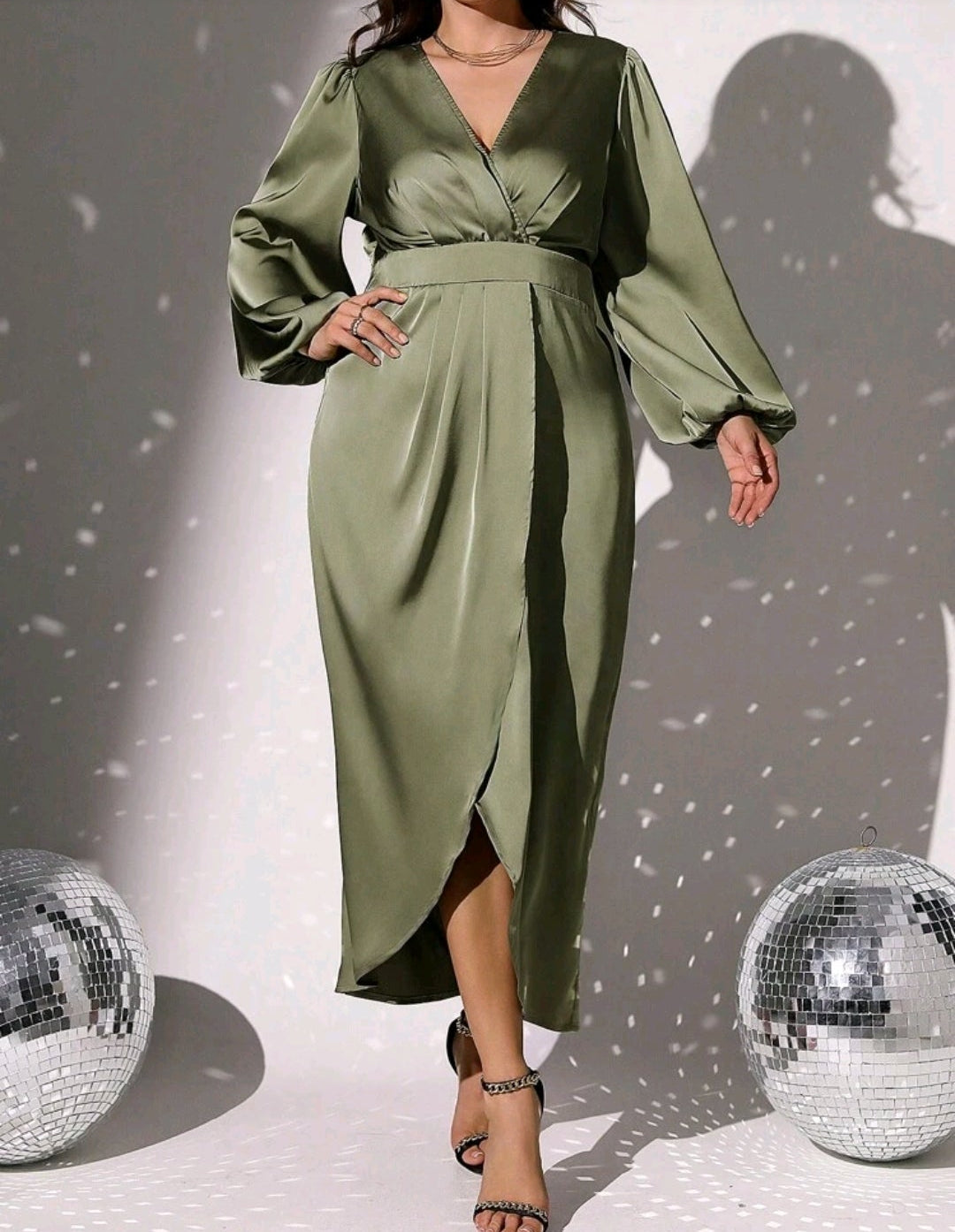 Vestido verde oliva manga larga