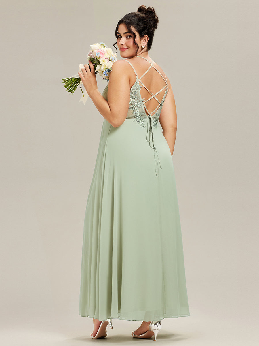 Vestido verde sage corte A con espalda semi abierta