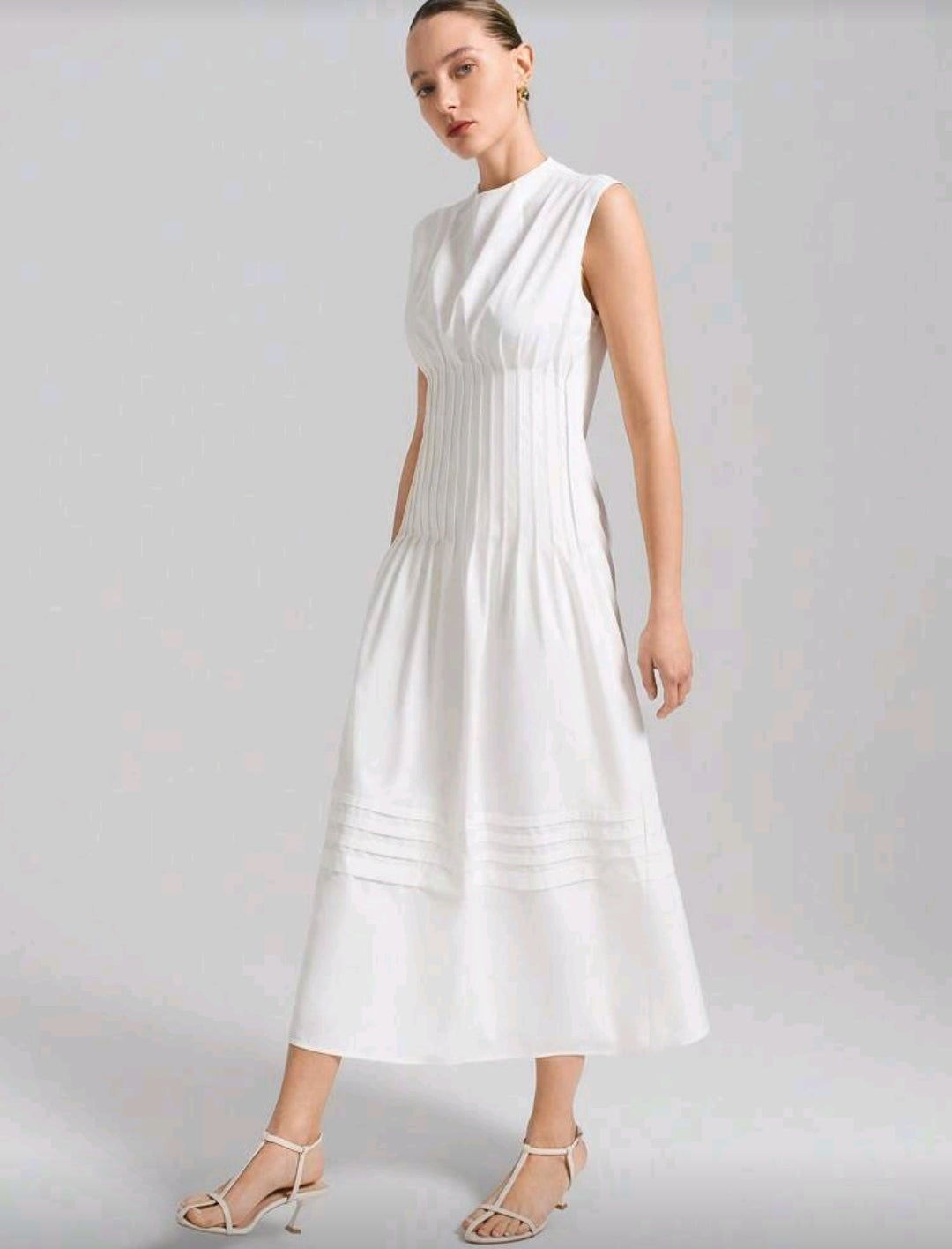 Vestido blanco cullo redondo corte A