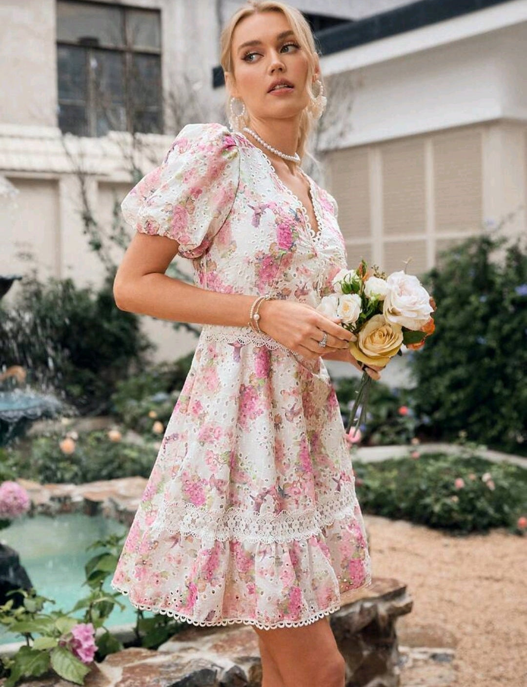 Vestido blanco floral manga corta