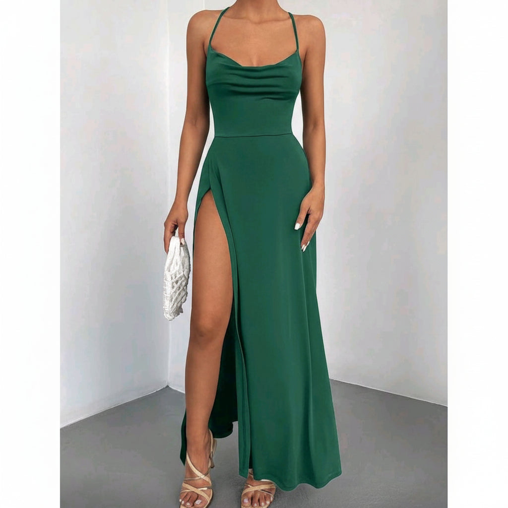 Vestido verde con abertura lateral
