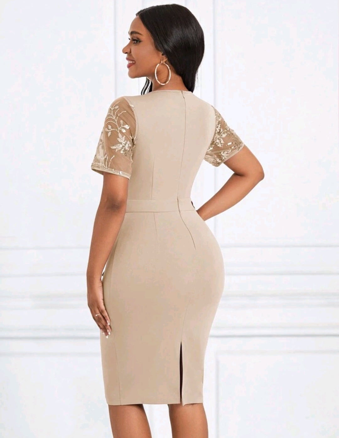 Vestido beige midi manga corta