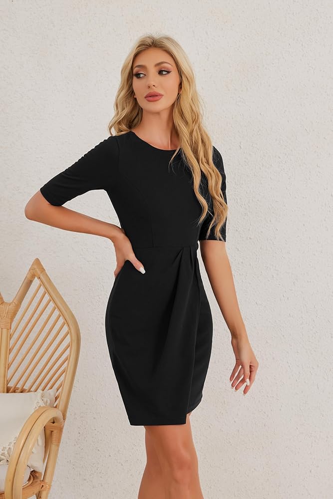 Vestido negro corto con manga 3/4 pegado al cuerpo
