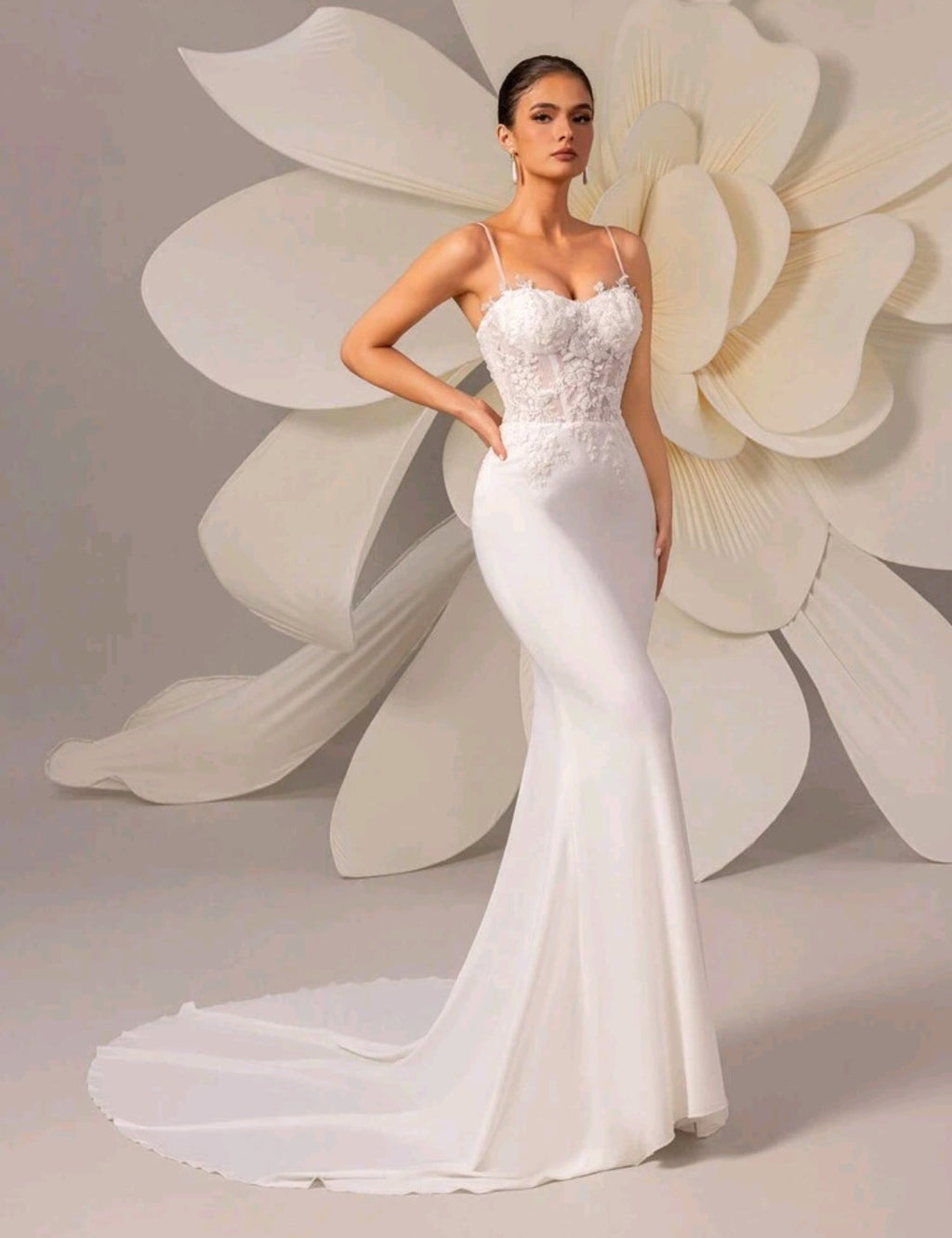 Vestido de Gala "Aura Floral" – Elegancia Sirena con Corsé Artesanal