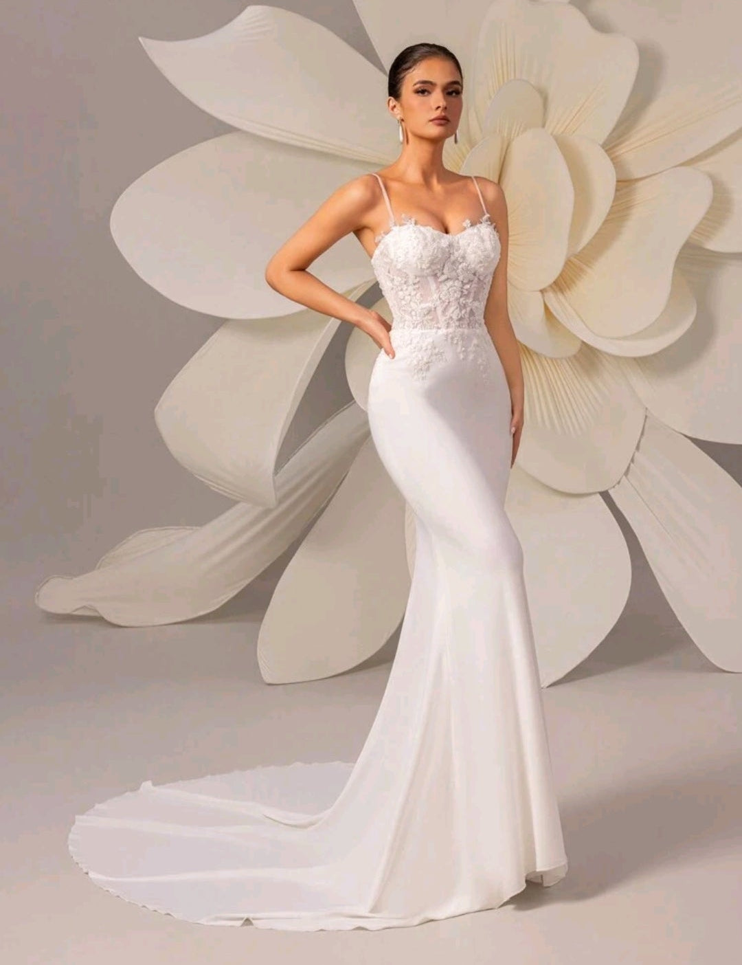 Vestido de Gala "Aura Floral" – Elegancia Sirena con Corsé Artesanal