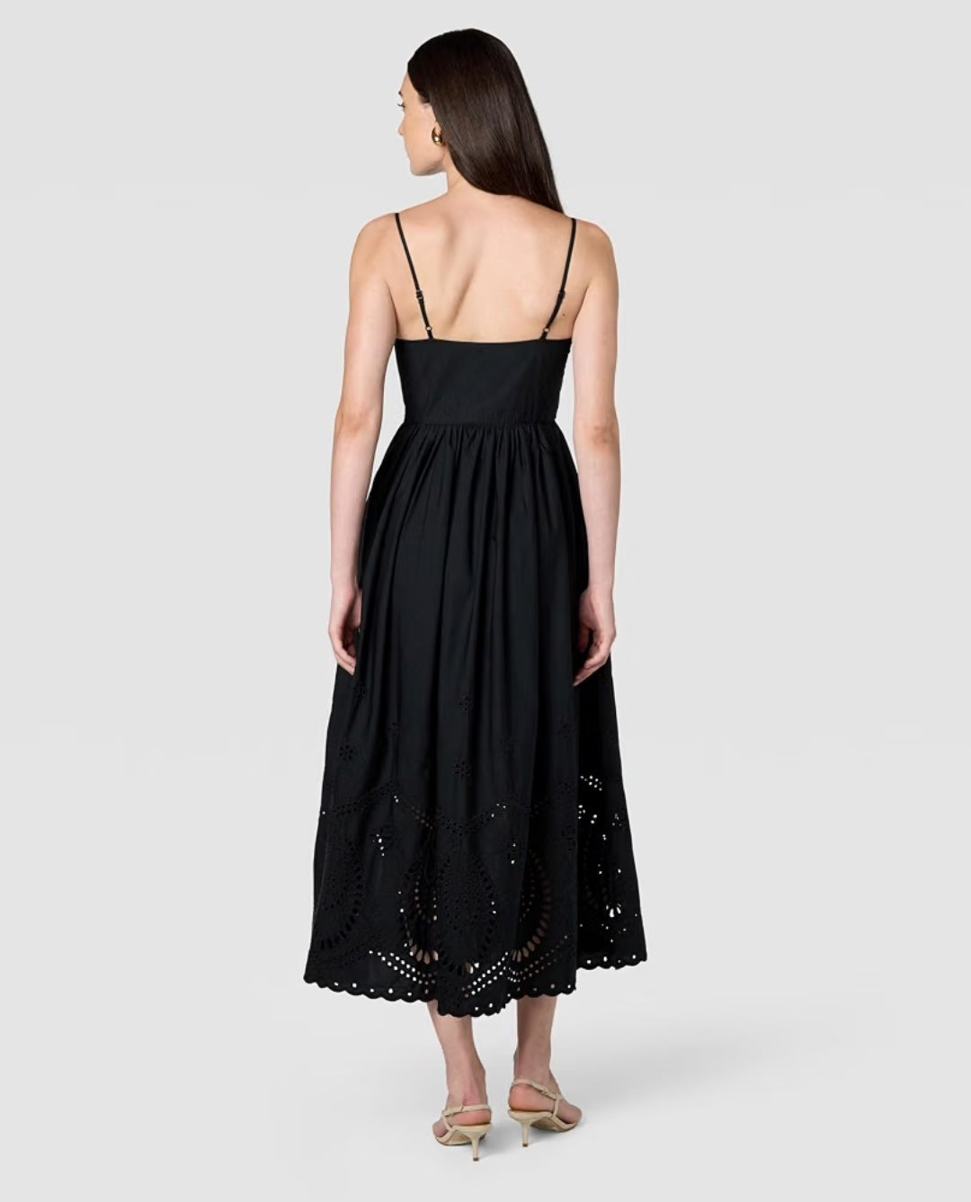 Vestido negro tirante delgado con bolsas invisibles 100% algodón