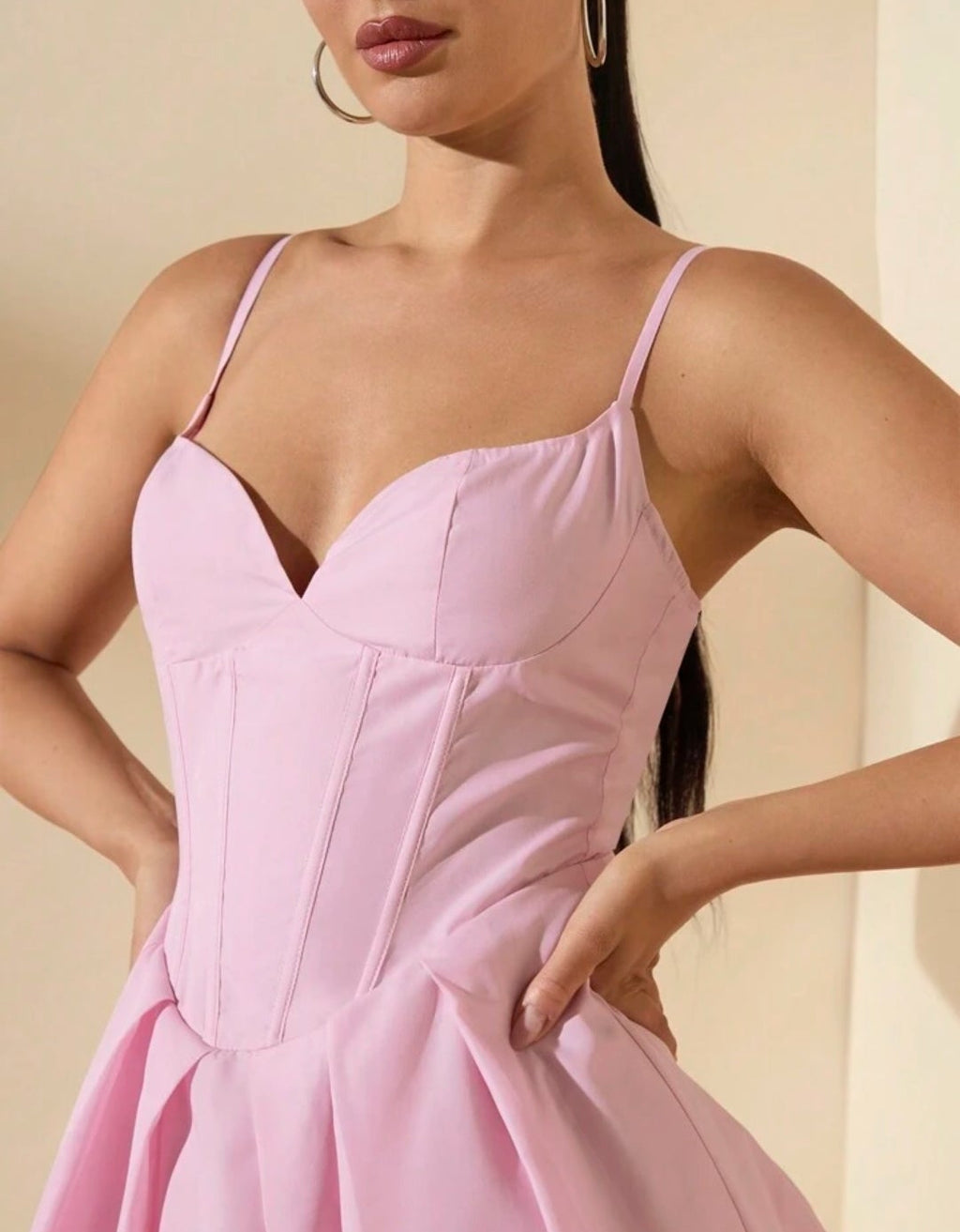 Vestido rosado corte A escote corazón